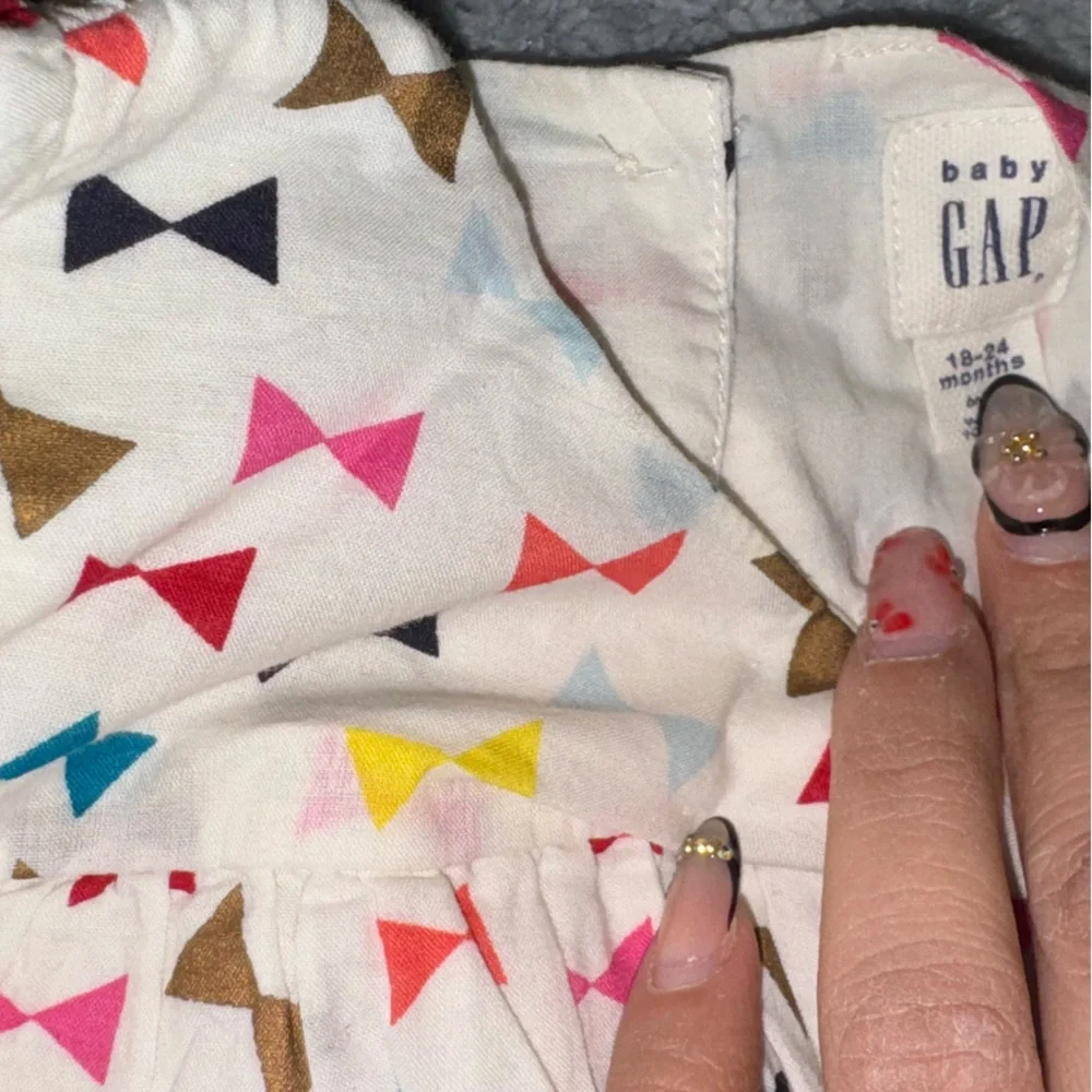 Gap + Old Navy Baby Girl Outfit Set 18-24M Bow Print Top Corduroy Skirt